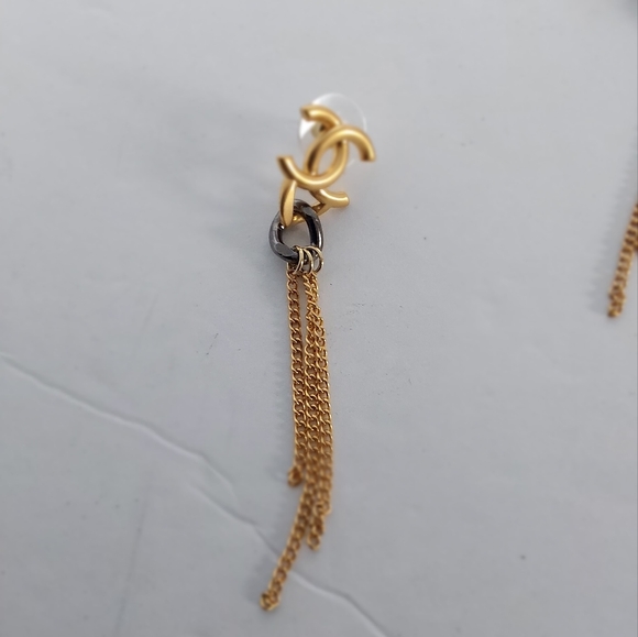 Fashion Earrings Two-toned Drop Chain - Picture 3 of 7